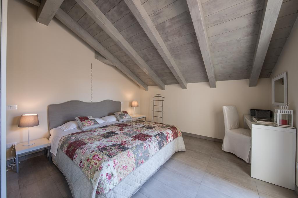 Monica Appartamenti Sirmione Dış mekan fotoğraf